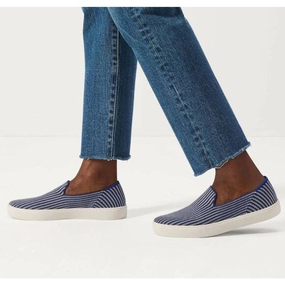 New Rothy's Blue Riviera Pinstripe Slip on Shoes Size 6 Retired style - Picture 1 of 12
